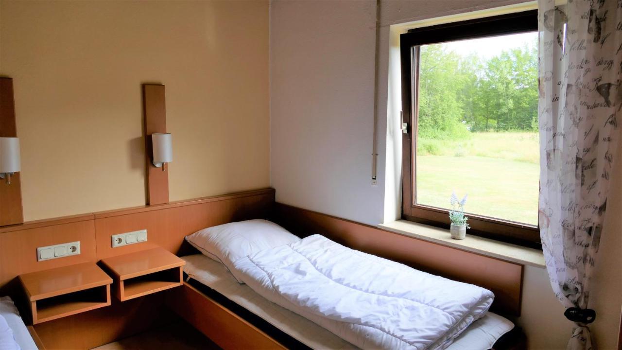 Helles Ferienhaus im Landhausstil für bis zu 10 Personen Frielendorf Exterior foto